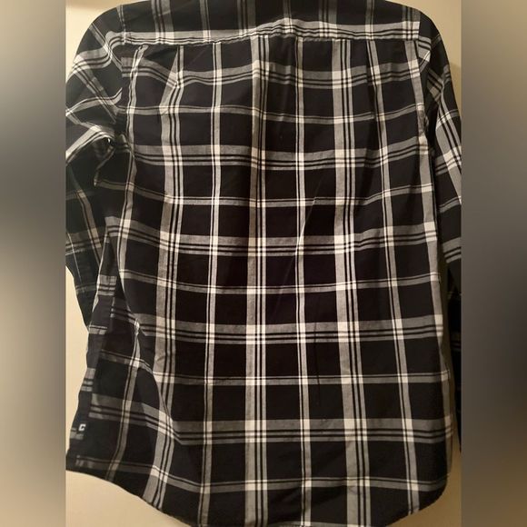 Men’s button down shirt - Picture 2 of 2